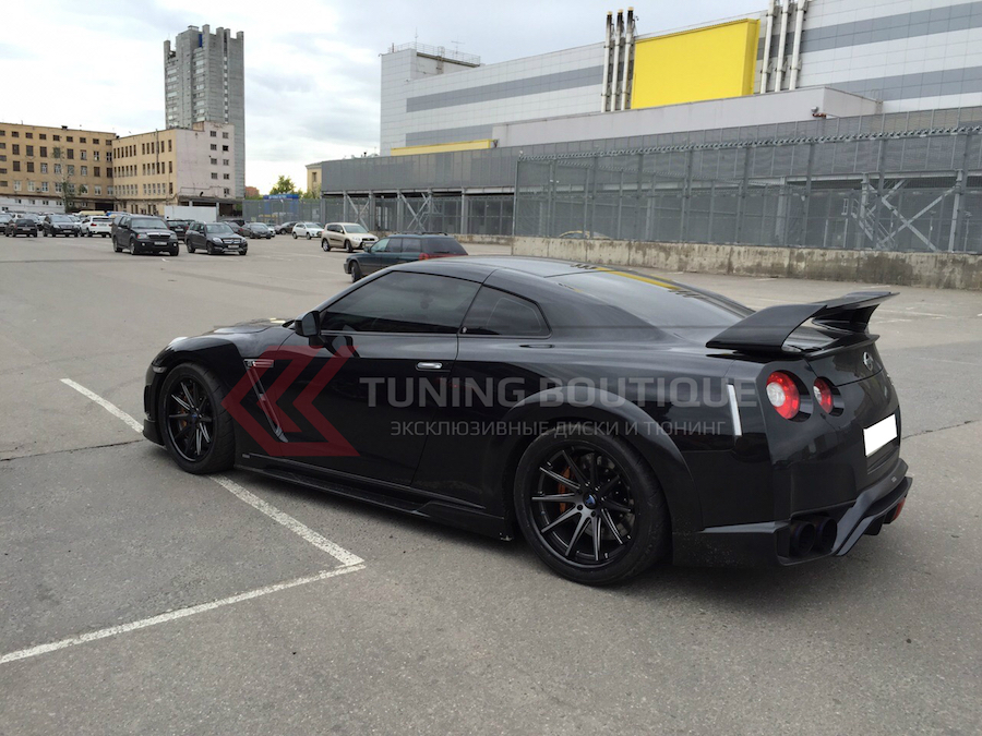 Nissan GTR на 20" дисках Rohana RC10 Matte Graphite фото 2